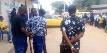 Kinshasa : Pus de 21 jeunes arrêtés arbitrairement par les services de sécurités à Kisenso libérés sur instruction du bourgmestre