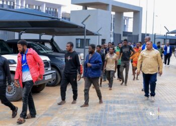 Lualaba : Plus de 17 présumés malfaiteurs présentés à la gouverneure Fifi Masuka