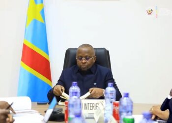 RDC : Le ministre de l’intérieur appelle le haut commandement de la police à éradiquer l’insécurité