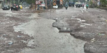 Kinshasa face à la menace des eaux usées : des routes converties en rivières