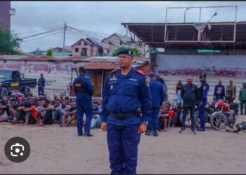Insécurité à Kinshasa : Plus de 94 personnes interpellées lors d’une opération conjointe armée-police dans la nuit du dimanche 22 février (Communiqué)