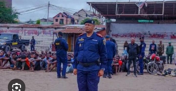 Insécurité à Kinshasa : Plus de 94 personnes interpellées lors d’une opération conjointe armée-police dans la nuit du dimanche 22 février (Communiqué)