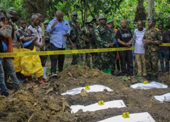 Guerre dans l&rsquo;Est : Les autorités affirment avoir découvert deux fosses communes à Uvira