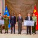 RDC : l’Union des sociétés minières à capitaux chinois remet en grande pompe un chèque de 10 mille dollars aux anciens combattants