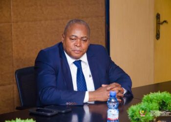 RDC : Le ministre des finances Doudou Fwamba suspend le DG du BCECO Jean Mabi pour fautes lourdes (sources concordantes)