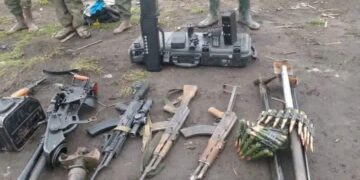 Sud-Kivu : les FARDC récupèrent un arsenal militaire de l’AFC-M23, dont un pistolet laser anti-drone à Fizi