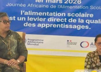 Tanganyika: Judith Suminwa lance le programme national de cantines scolaires à l’école primaire Kifungo à Kalemie