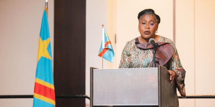 Clôture du Forum national des affaires coutumières : Judith Suminwa appelle les chefs coutumiers à appliquer les enseignements reçus