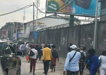 Kinshasa : Grève des transporteurs en commun, circulation perturbée et passagers en difficulté (Constat)