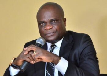 RDC: Willy Bakonga appelle au changement de la constitution pour une « Quatrième République » sous Félix Tshisekedi