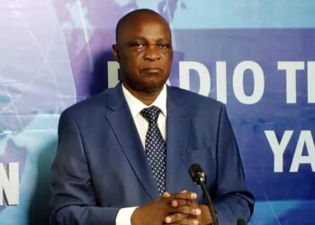 Sénat : Norbert Basengezi pressenti pour succéder à Bahati Lukwebo