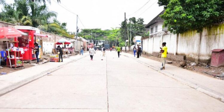 Kinshasa : Le gouvernement annonce l’ouverture de l’avenue Trois Vallées à Ngaliema, un soulagement pour les usagers