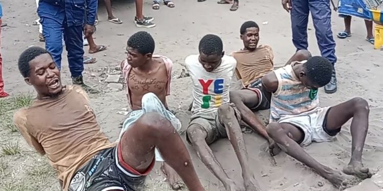 Insécurité à Kinshasa : Six présumés criminels interpellés à Selembao, deux en fuite