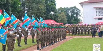 Kasai-Central : près de 300 nouveaux officiers militaires dont 2 éléments de la PNC et 8 ressortissants de la République centrafricaine prêtent serment à Kananga