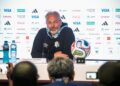 Barrages/Coupe du monde 2026 : « face à la Jamaïque, nous jouerons pour la victoire » (Sébastien Desabre)