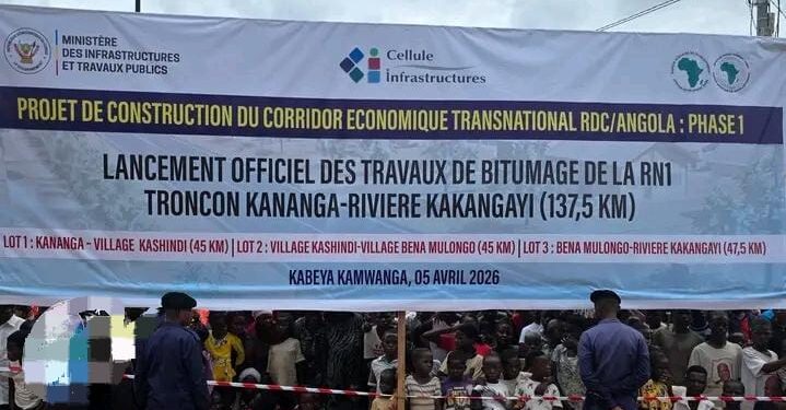 kasai-Oriental : le ministre des ITPR John Banza lance les travaux de construction du corridor economique RDC–ANGOLA