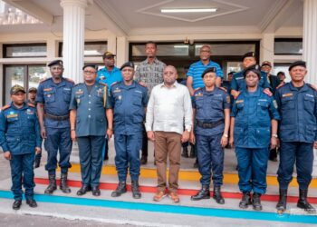 Insécurité à Kinshasa : Le ministre de l’Intérieur inspecte le Call center de la police destinés aux alertes des actes criminels