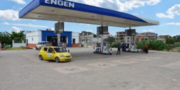 Le gouvernement hausse les prix des carburants : à Kinshasa, le litre d’essence passe de 2.440 FC à 2.640 FC