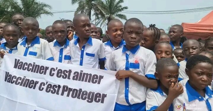 Kwango: la triple campagne intégrée de vaccination contre la rougeole, rubéole et la poliomyélite lancée