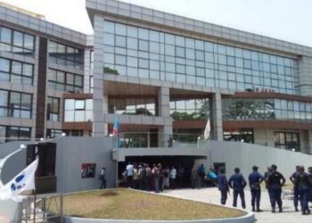 L’administration publique de Kinshasa en grève : morgues et cimetières fermés