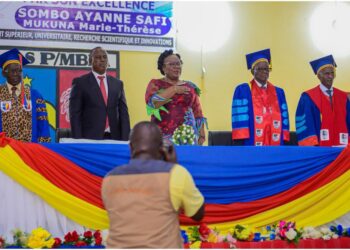 Journée nationale de l’enseignement : Marie-Thérèse Sombo rend hommage aux professeurs dévoués et annonce la poursuite des réformes dont le système LMD