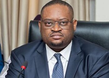 RDC : Les entreprises opérant sur le territoire national désormais tenues de s&rsquo;acquitter de leurs obligations fiscales en Francs Congolais (Ministère des finances)