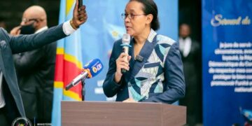 Examens d’État :La ministre Raissa Malu lance la hors-session au complexe scolaire Loupiots à Kinshasa
