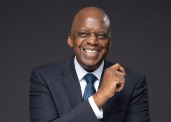Élections à la FÉCOFA : Jean Didier Massamba se retire de la course, Veron Mosengo reste le seul candidat en cours