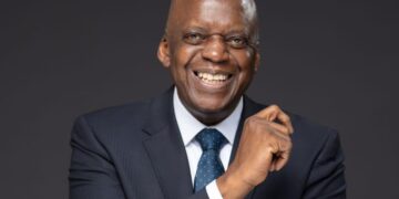 Élections à la FÉCOFA : Jean Didier Massamba se retire de la course, Veron Mosengo reste le seul candidat en cours