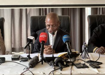Ejiba Yamapia persiste et signe :  » Le moment est favorable pour parler du changement de la Constitution »