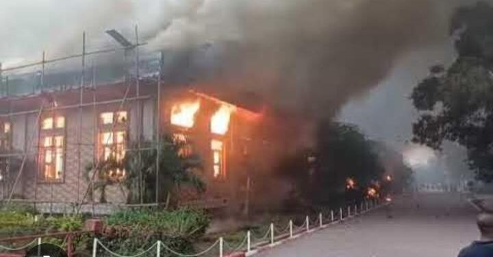 Kinshasa : Un violent incendie ravage l’église Shekinah Tabernacle