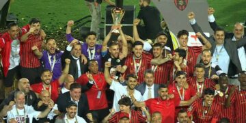 Coupe de la Confédération : Glody Likonza et l&rsquo;USM Alger sacrés champions face au Zamalek