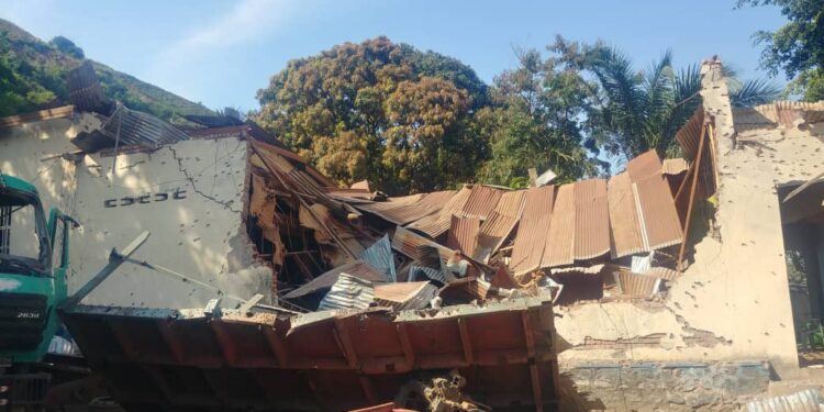 Sud-Kivu: une structure sanitaire détruite par les frappes de drone du M23 à Mikenge ( FARDC)