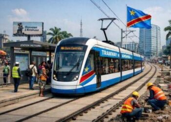 Kinshasa : John Banza annonce la mise en service du Tramway en 2027