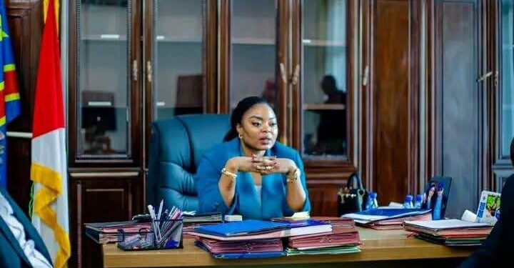 Lubumbashi : la Maire de la ville Joyce Tunda met en garde les propagateurs des folles rumeurs sur la distribution de machettes