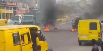 Kinshasa : à Tshangu, des jeunes manifestent contre le changement de la Constitution
