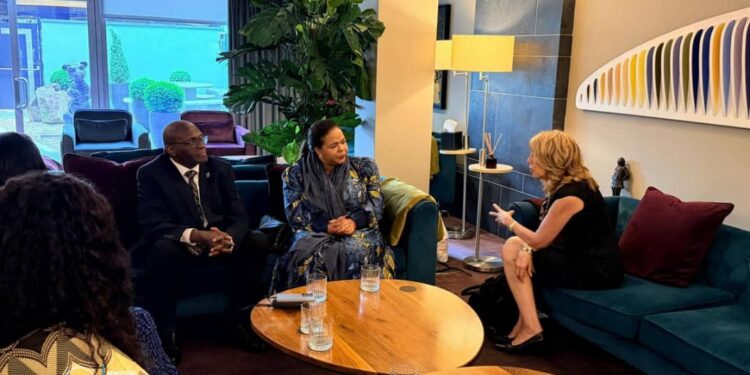 Mort d’Yves Sakila en Irlande : Thérèse Kayikwamba à Dublin pour pousser à des enquêtes judiciaires indépendantes