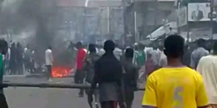 Vive tension à N’djili : La population du quartier 13 dans la rue contre l’insécurité grandissante