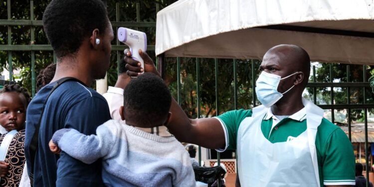 Ebola: Washington ferme ses portes aux voyageurs en provenance d’Afrique centrale après un cas américain