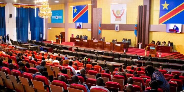 Lualaba : Propos offensants contre Fifi MASUKA, l’Assemblée provinciale autorise les poursuites judiciaires contre son rapporteur Shimata WEBER