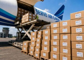 Riposte contre Ebola : 340 tonnes de médicaments et intrants acheminées vers l’Ituri et le Nord-Kivu