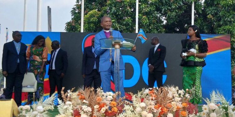 Référendum et révision constitutionnelle en RDC : La CCN d’Évariste Ejiba Yamapia affiche sa force dans les rues de Kinshasa avec une marche pacifique