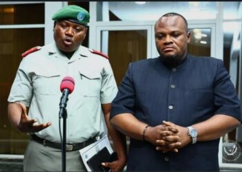 Insalubrité à Kinshasa : Félix Tshisekedi réunit Daniel Bumba et le lieutenant général Jean Pierre Kasongo autour du défi de l’assainissement