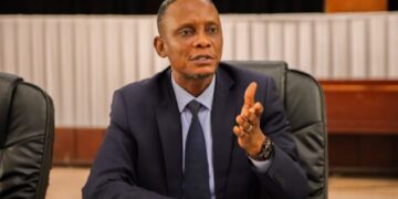 Infrastructures à Kinshasa : John Banza réaffirme la responsabilité des provinces dans la gestion de la voirie urbaine