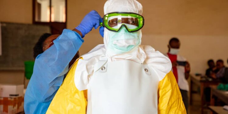 RDC : La riposte contre Ebola s’intensifie, 30 patients déjà guéris selon le ministre Roger Kamba