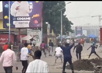 Sit-in de l’opposition : la Force du Progrès caillasse les sièges de l’ADD Congo, d’Envol et de l’Alliance pour le Changement (ACH)