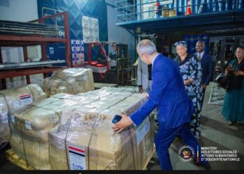 Riposte contre Ebola en RDC : Un deuxième lot de 16,5 tonnes de fournitures de l’OMS réceptionné à Kinshasa