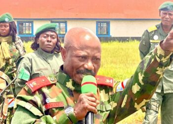 30 juin 2026 : le général Eddy Kapend mets en garde ses troupes contre les vols et les tracasseries lors des patrouilles