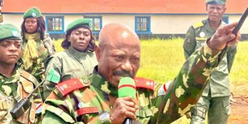 30 juin 2026 : le général Eddy Kapend mets en garde ses troupes contre les vols et les tracasseries lors des patrouilles