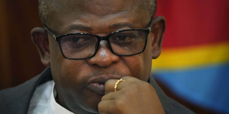 Révision constitutionnelle : » La CENCO n’est pas hostile à Tshisekedi, mais reste opposée au changement de la Constitution » (Mgr Donatien Nshole)